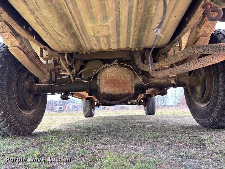 image for item FC5540 1995 Ford F250 pickup truck