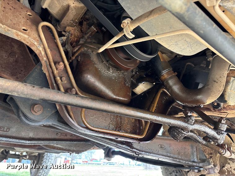 image for item FC5540 1995 Ford F250 pickup truck