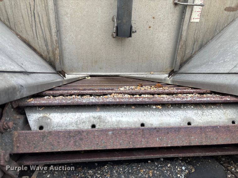 image for item FC5541 1992 International 4900 dump truck