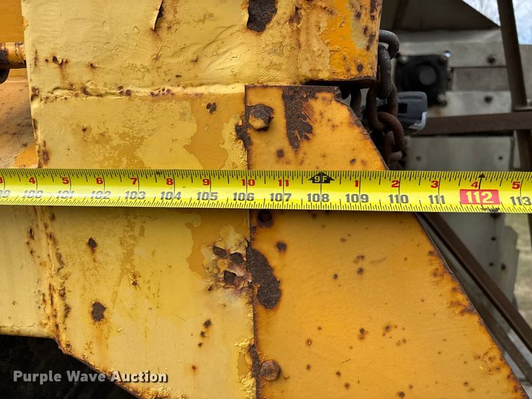 image for item FC5541 1992 International 4900 dump truck