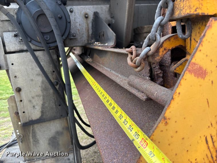 image for item FC5541 1992 International 4900 dump truck