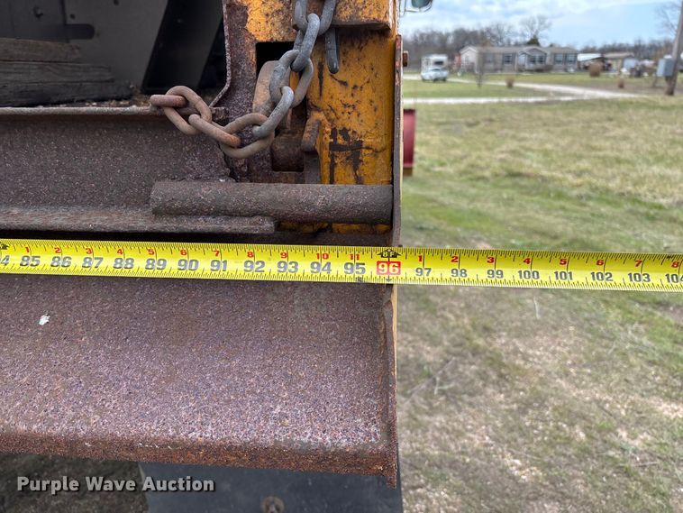 image for item FC5541 1992 International 4900 dump truck