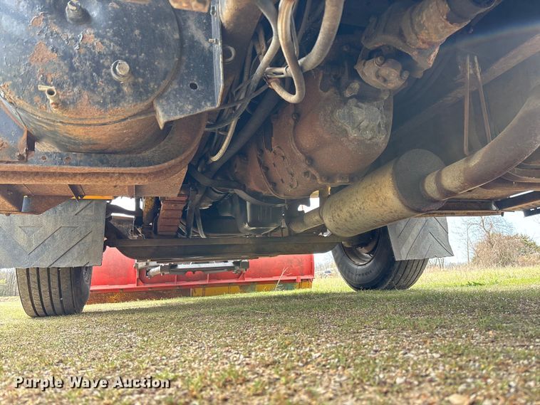 image for item FC5541 1992 International 4900 dump truck