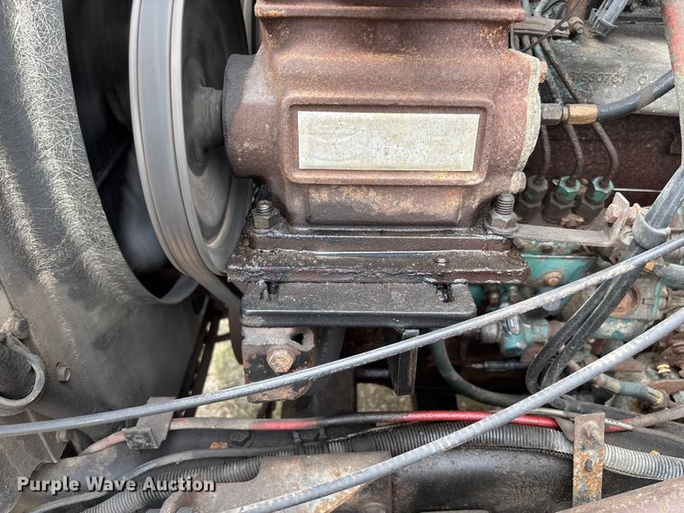 image for item FC5541 1992 International 4900 dump truck