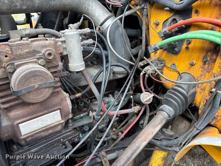 image for item FC5541 1992 International 4900 dump truck