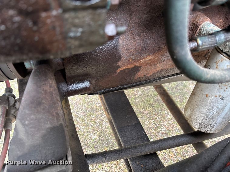 image for item FC5541 1992 International 4900 dump truck