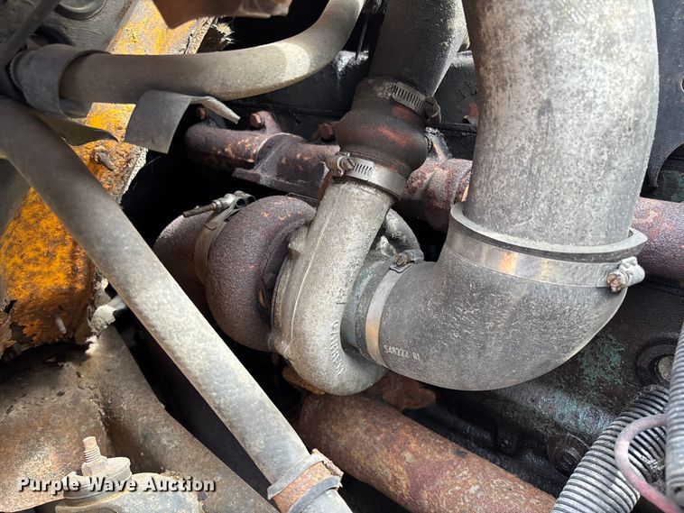 image for item FC5541 1992 International 4900 dump truck