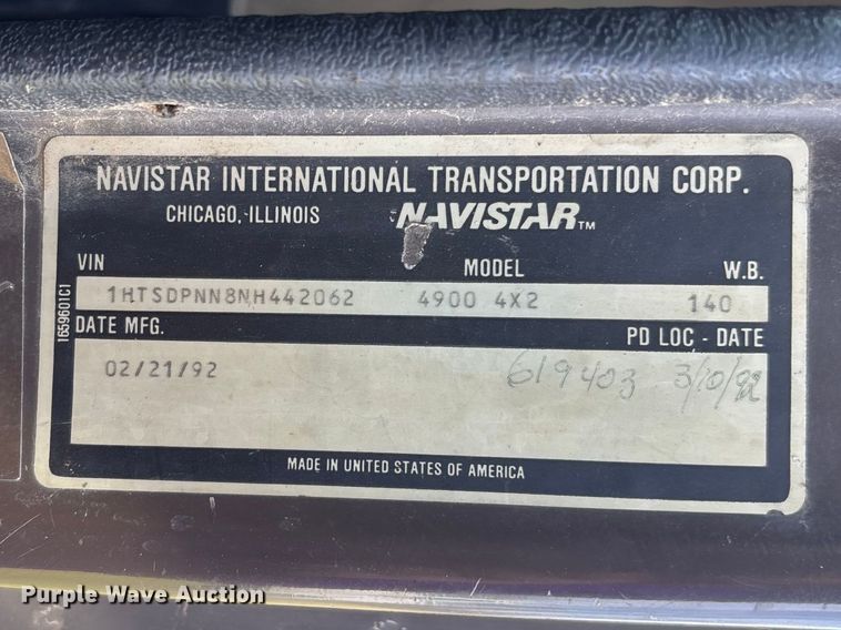 image for item FC5541 1992 International 4900 dump truck