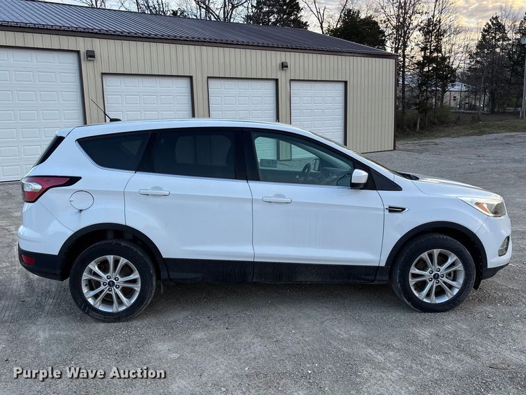 image for item FG0172 2017 Ford Escape SE SUV