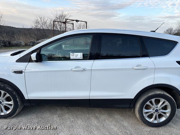 image for item FG0172 2017 Ford Escape SE SUV