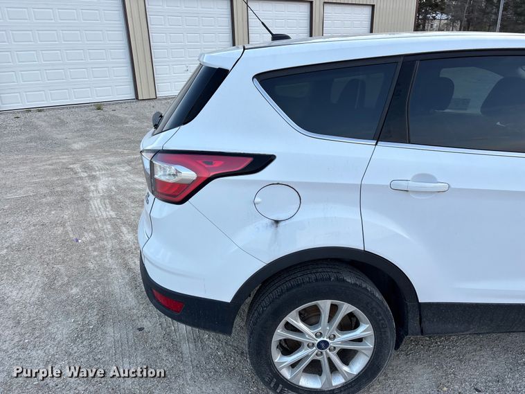 image for item FG0172 2017 Ford Escape SE SUV