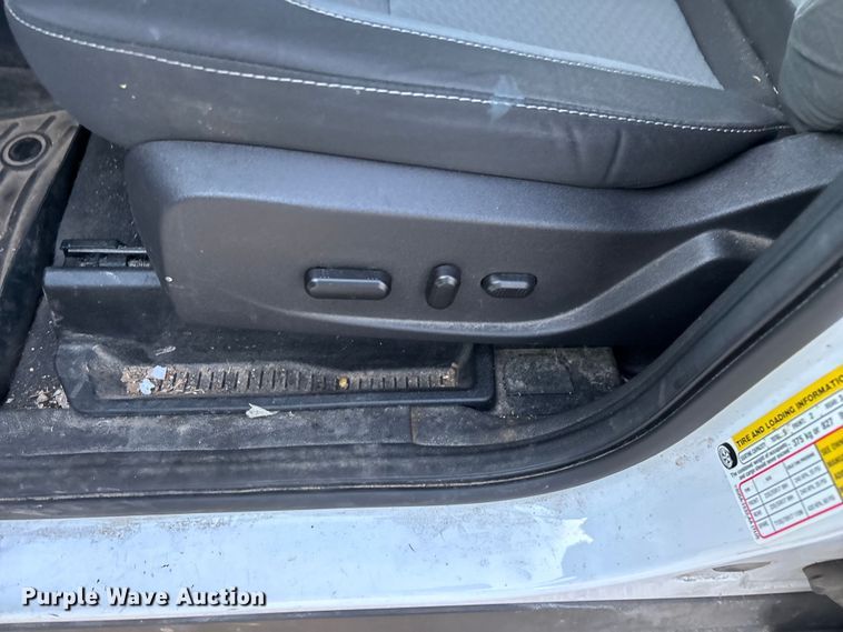 image for item FG0172 2017 Ford Escape SE SUV