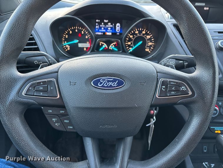 image for item FG0172 2017 Ford Escape SE SUV