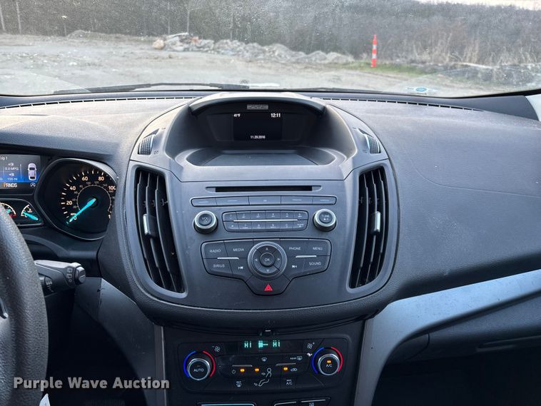 image for item FG0172 2017 Ford Escape SE SUV