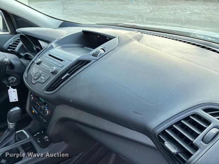 image for item FG0172 2017 Ford Escape SE SUV