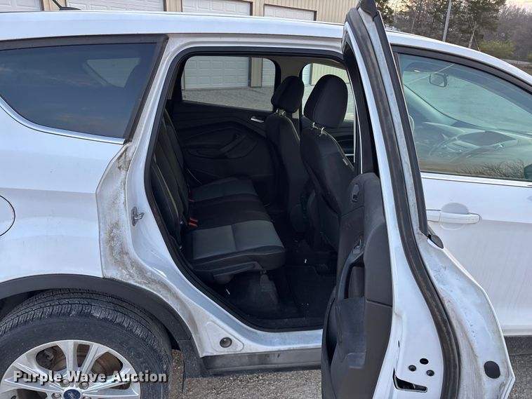 image for item FG0172 2017 Ford Escape SE SUV