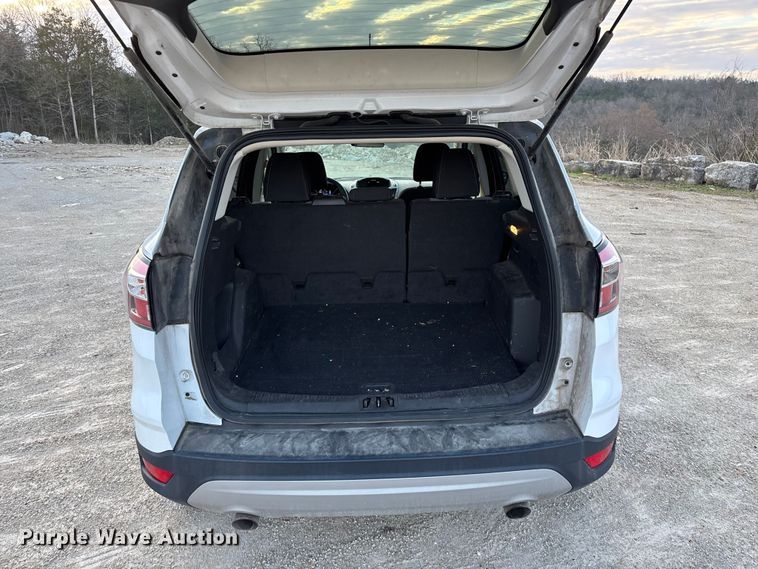 image for item FG0172 2017 Ford Escape SE SUV