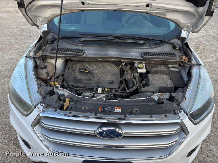 image for item FG0172 2017 Ford Escape SE SUV