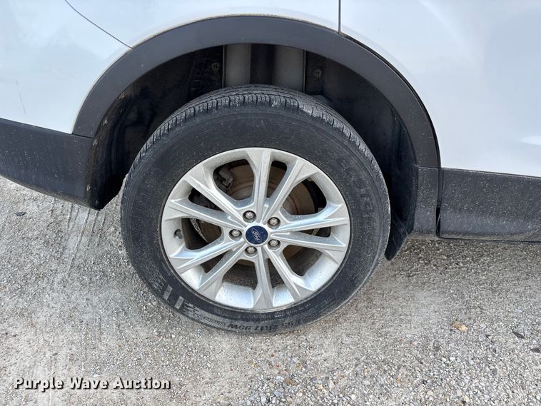 image for item FG0172 2017 Ford Escape SE SUV