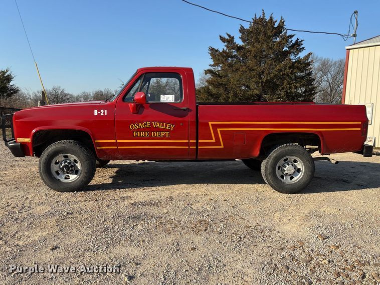 image for item FG0180 1985 Chevrolet D30 Military Postal Unit pickup truck