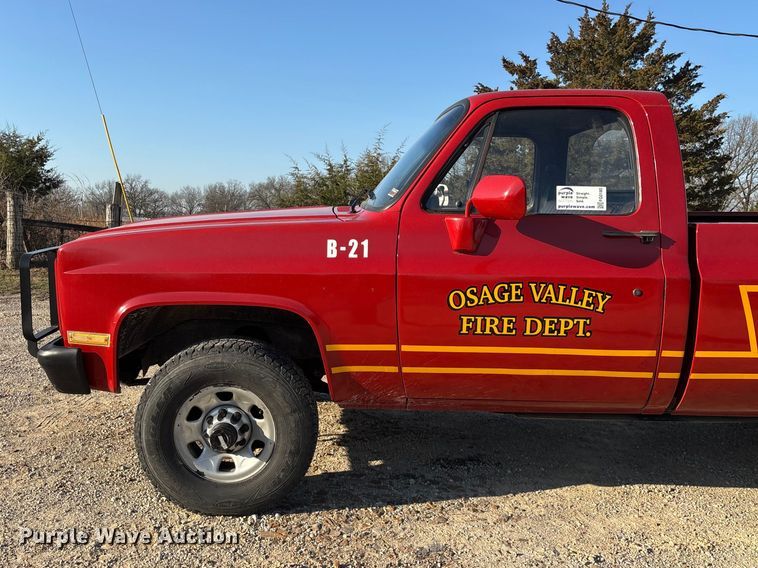 image for item FG0180 1985 Chevrolet D30 Military Postal Unit pickup truck