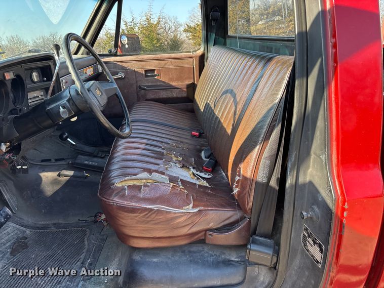image for item FG0180 1985 Chevrolet D30 Military Postal Unit pickup truck
