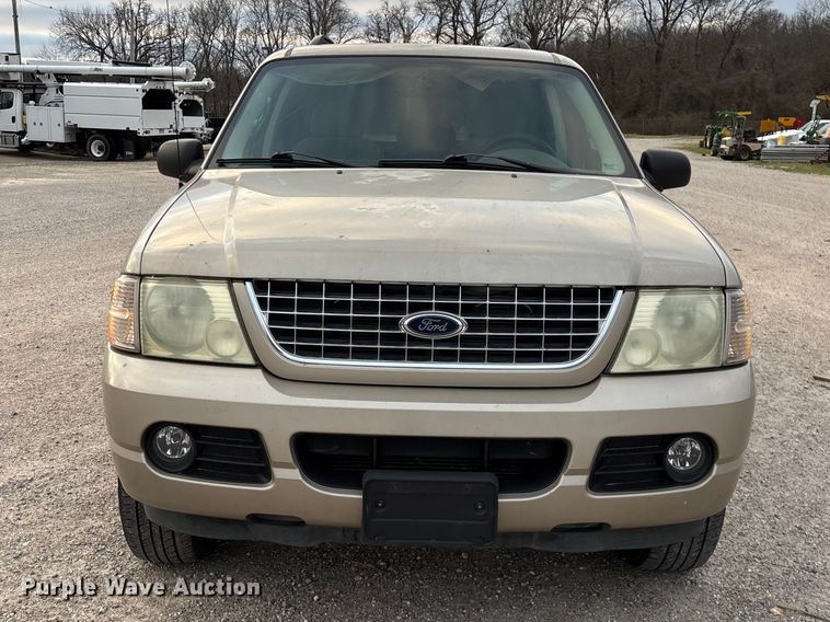 image for item FG0182 2004 Ford Explorer SUV