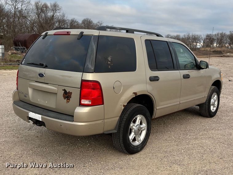 image for item FG0182 2004 Ford Explorer SUV
