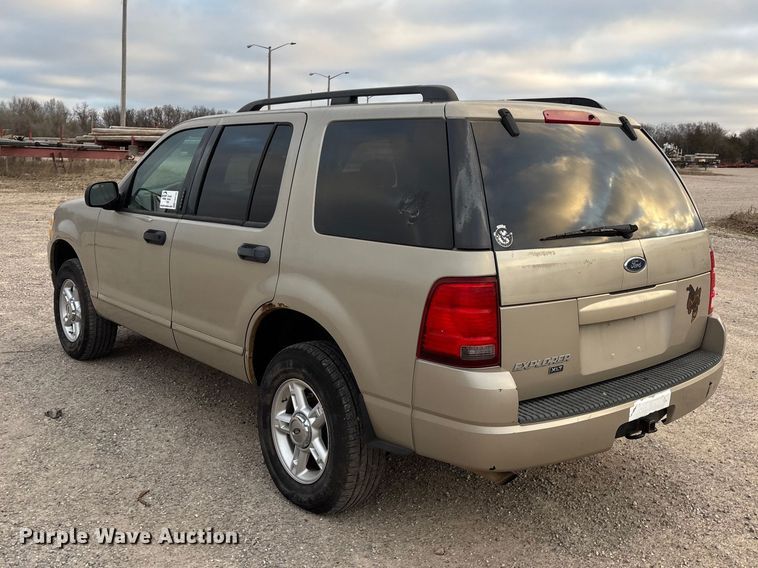 image for item FG0182 2004 Ford Explorer SUV