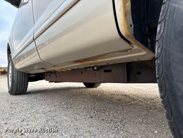 image for item FG0182 2004 Ford Explorer SUV