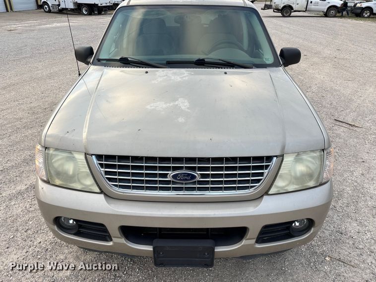 image for item FG0182 2004 Ford Explorer SUV