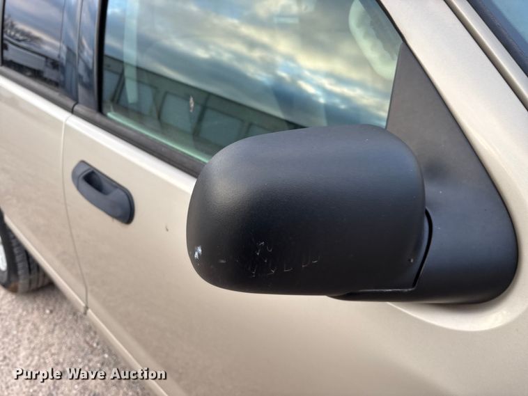 image for item FG0182 2004 Ford Explorer SUV