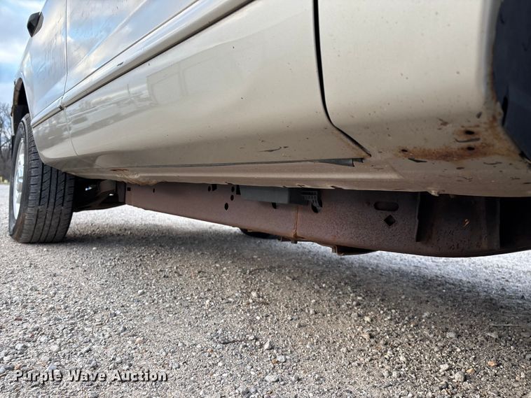 image for item FG0182 2004 Ford Explorer SUV