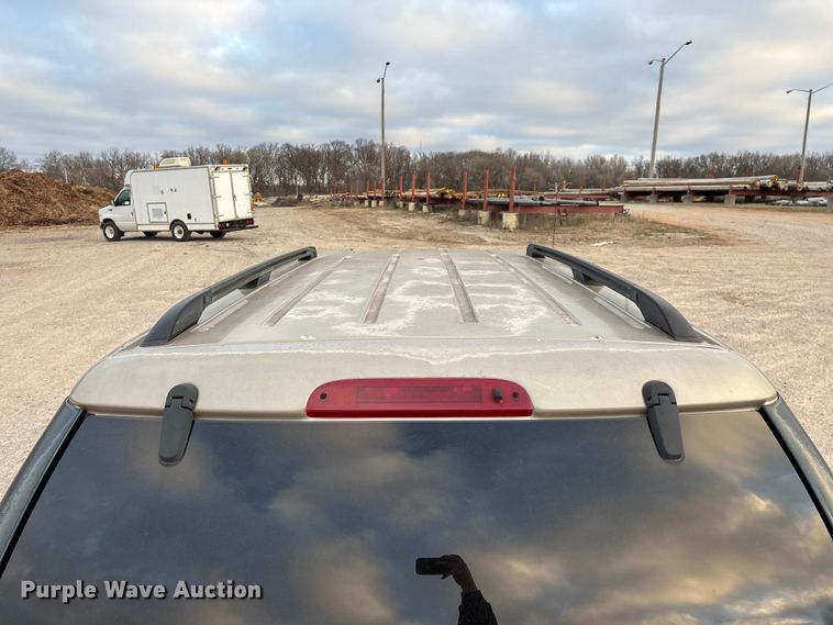 image for item FG0182 2004 Ford Explorer SUV