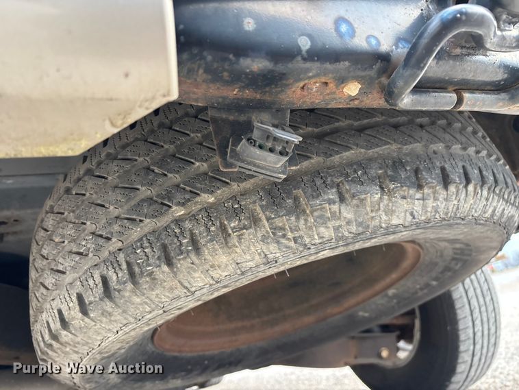 image for item FG0182 2004 Ford Explorer SUV