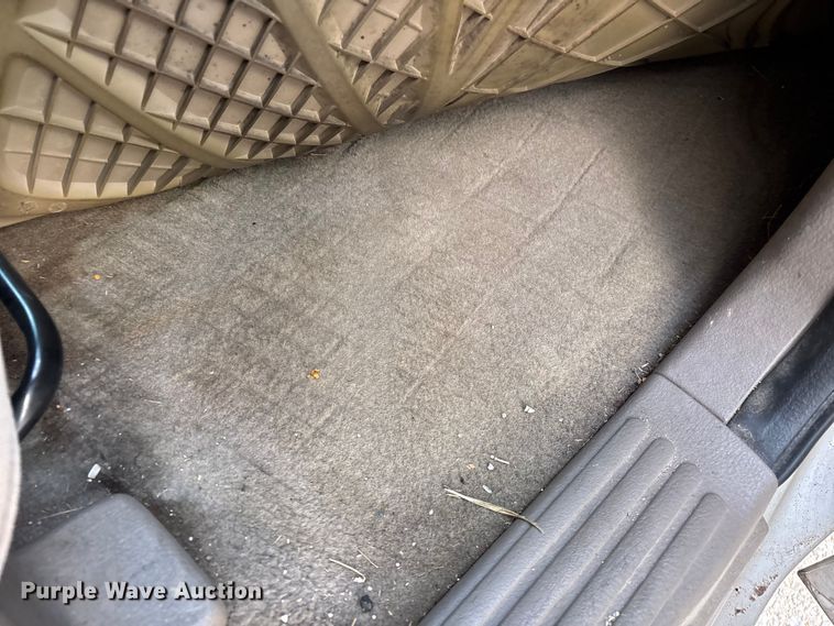 image for item FG0182 2004 Ford Explorer SUV