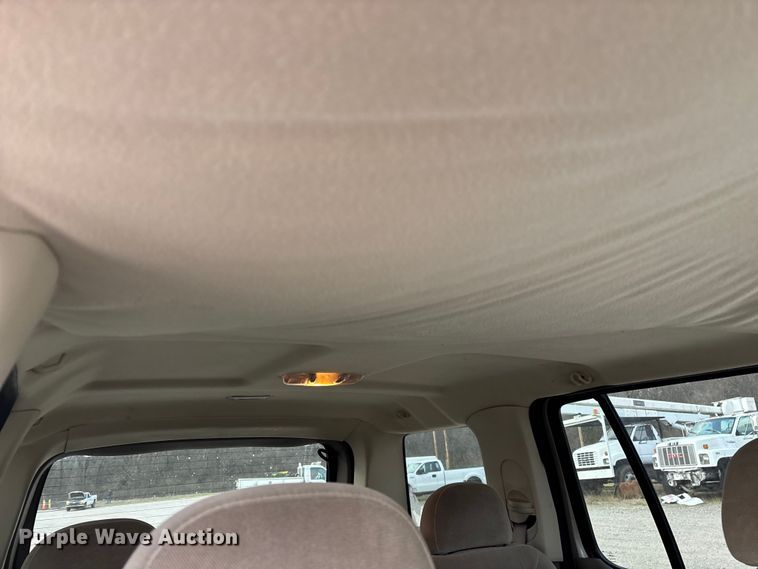 image for item FG0182 2004 Ford Explorer SUV