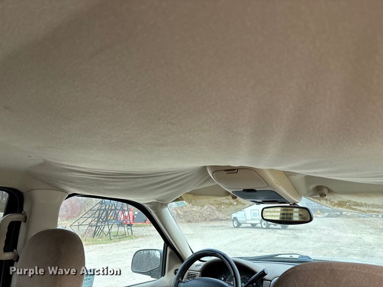 image for item FG0182 2004 Ford Explorer SUV