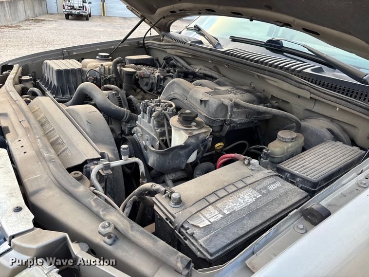 image for item FG0182 2004 Ford Explorer SUV