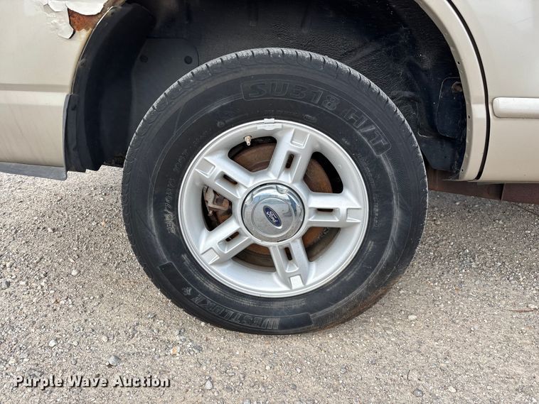 image for item FG0182 2004 Ford Explorer SUV