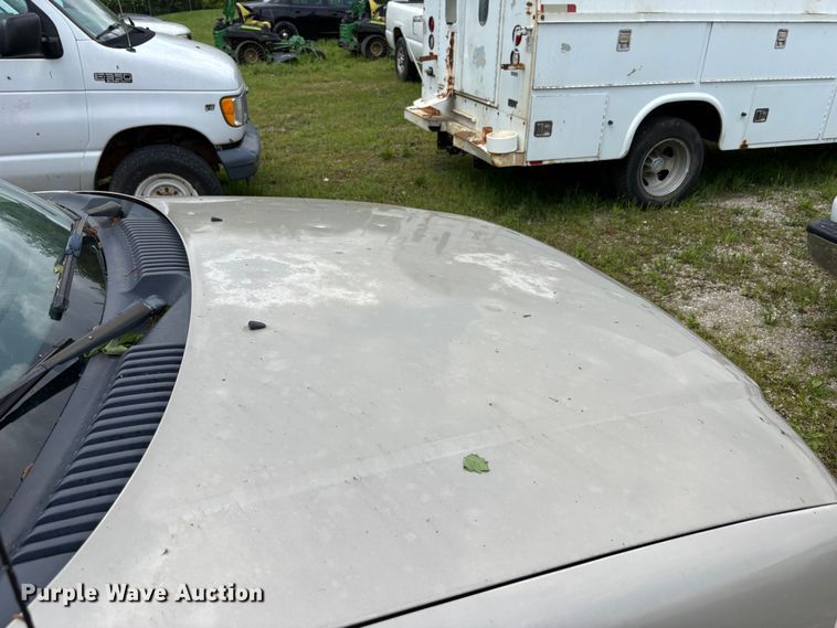image for item FG0182 2004 Ford Explorer SUV