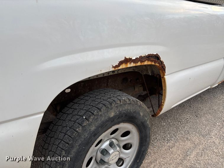 image for item FG0183 2006 Chevrolet Silverado 1500 pickup truck