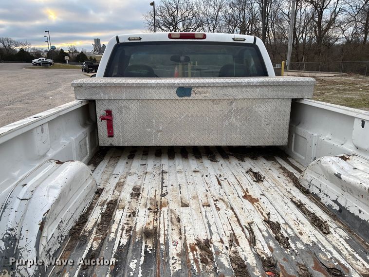 image for item FG0183 2006 Chevrolet Silverado 1500 pickup truck