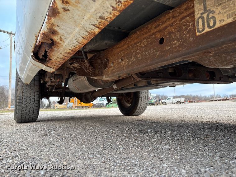 image for item FG0183 2006 Chevrolet Silverado 1500 pickup truck