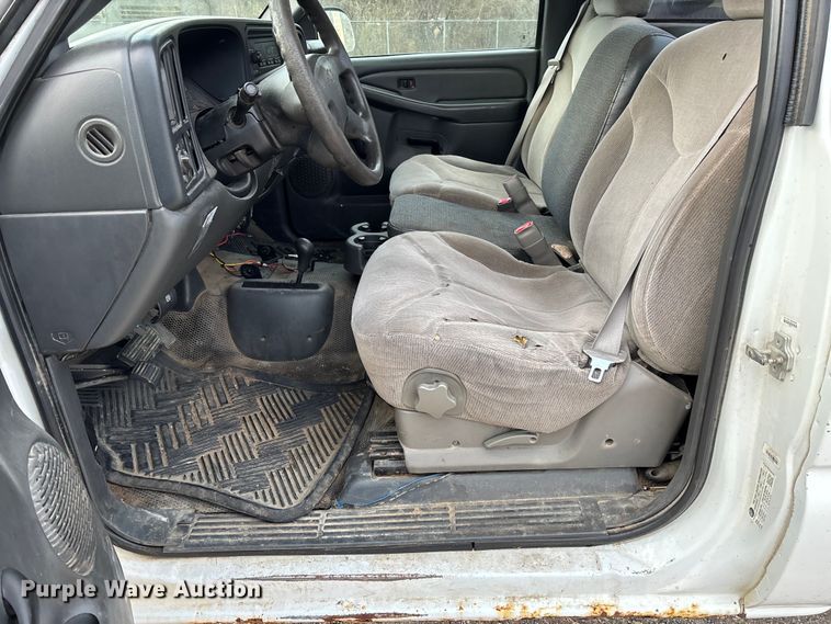 image for item FG0183 2006 Chevrolet Silverado 1500 pickup truck