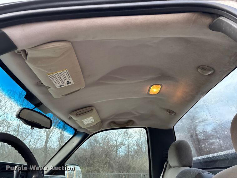 image for item FG0183 2006 Chevrolet Silverado 1500 pickup truck