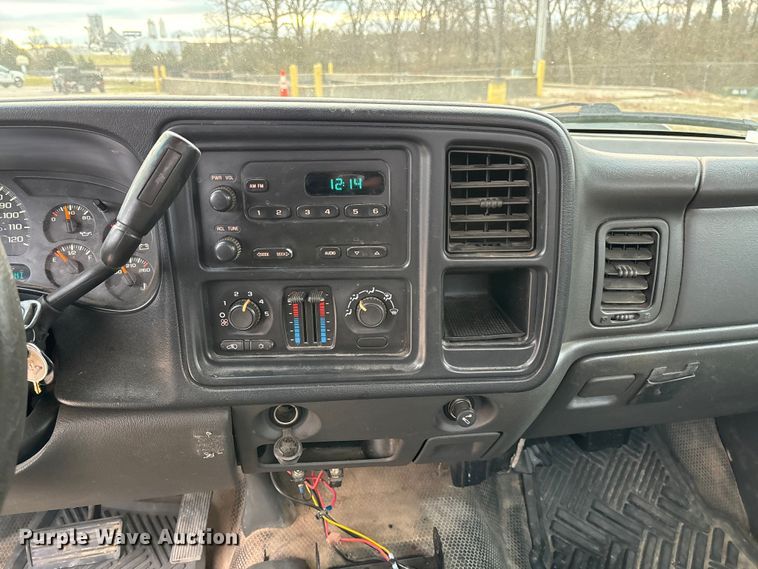 image for item FG0183 2006 Chevrolet Silverado 1500 pickup truck