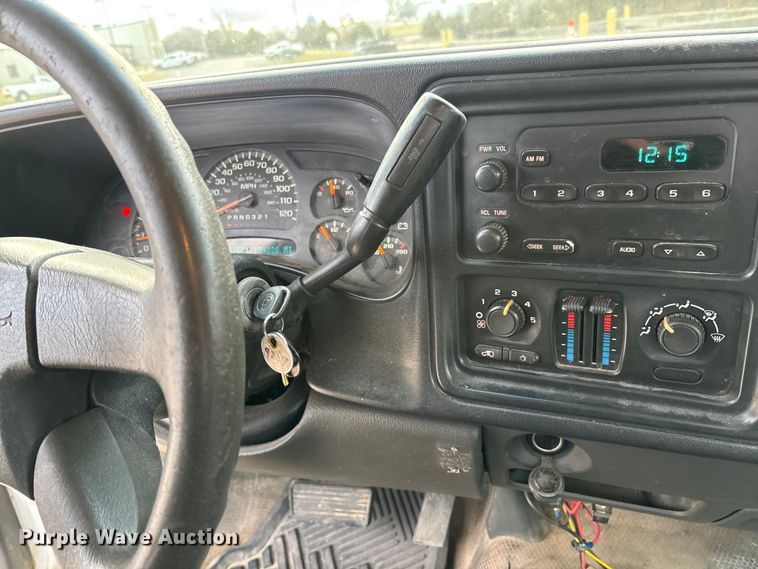 image for item FG0183 2006 Chevrolet Silverado 1500 pickup truck