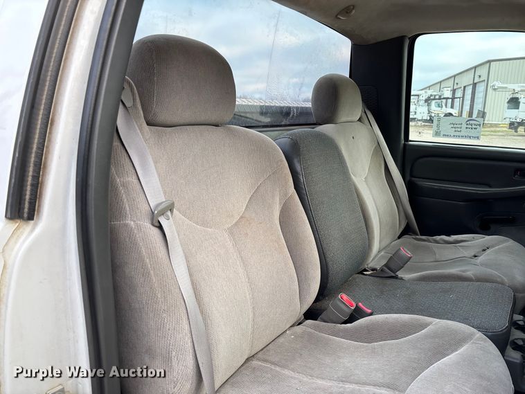 image for item FG0183 2006 Chevrolet Silverado 1500 pickup truck