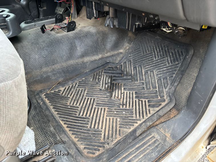 image for item FG0183 2006 Chevrolet Silverado 1500 pickup truck